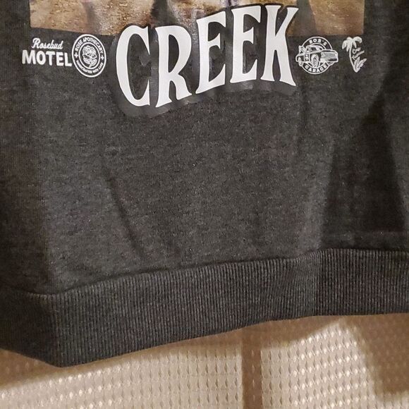 SCHITT Creek long sleeve sweatshirts size M - Picture 5 of 6